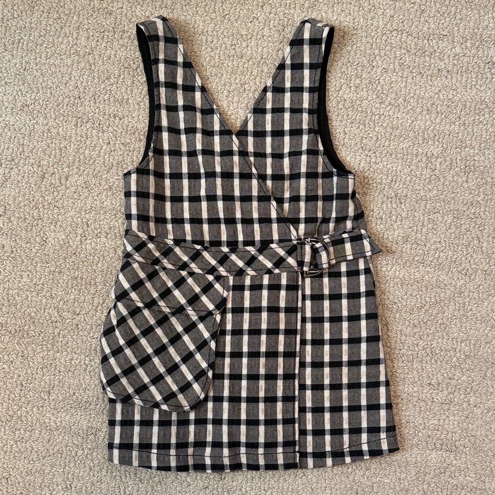 Zara Black and Cream Plaid Jumper 4-5